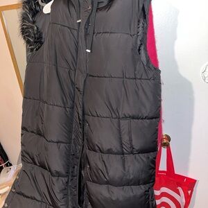 New Look Black Quilted Vest Tall